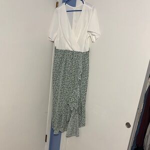 Floral Wrap Midi Dress in White and Sage XL